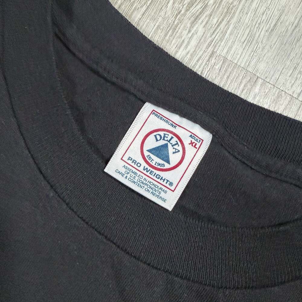 Vintage 1995 World Famous Tootsies Orchid Lounge Nashville Graphic T-Shirt - Picture 3 of 8